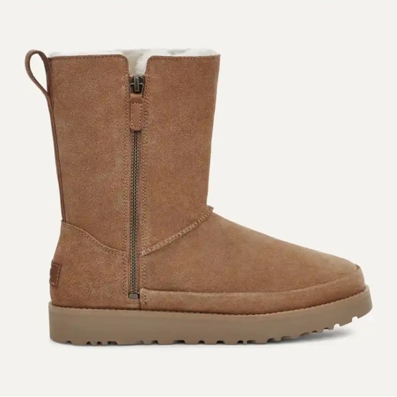 UGG Classic Zip Short Size 11 New without box - Picture 2 of 6
